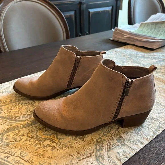 Ankle Booties - Carlos Santana - Tan Suede - SZ. 9 - Picture 3 of 8